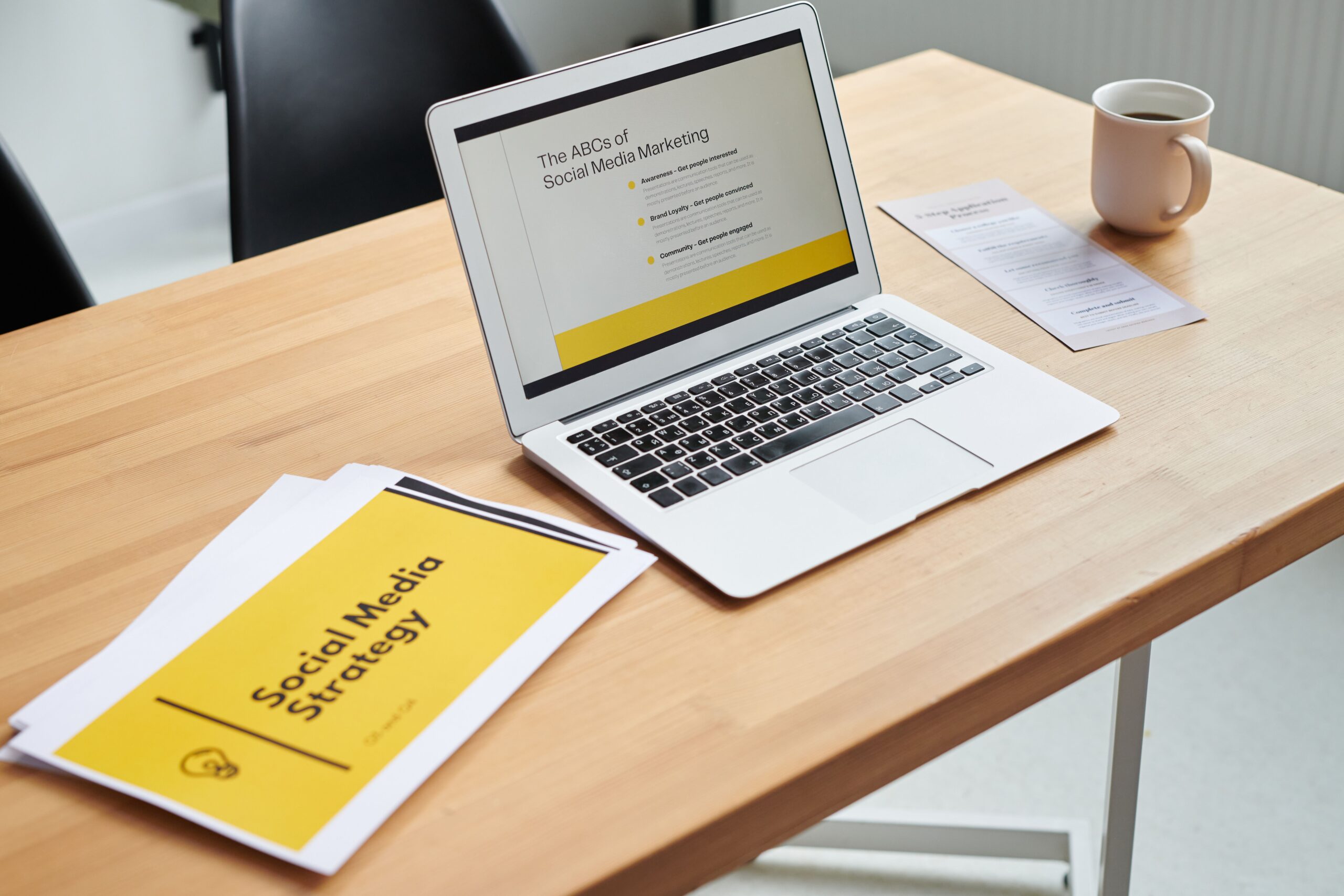 إدارة التواصل الاجتماعي مع شركة تسويق أهمية إدارة الحسابات